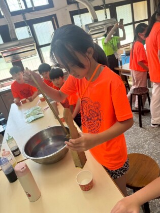 LINE_ALBUM_2026海洋營隊D1_260709_2611.jpg